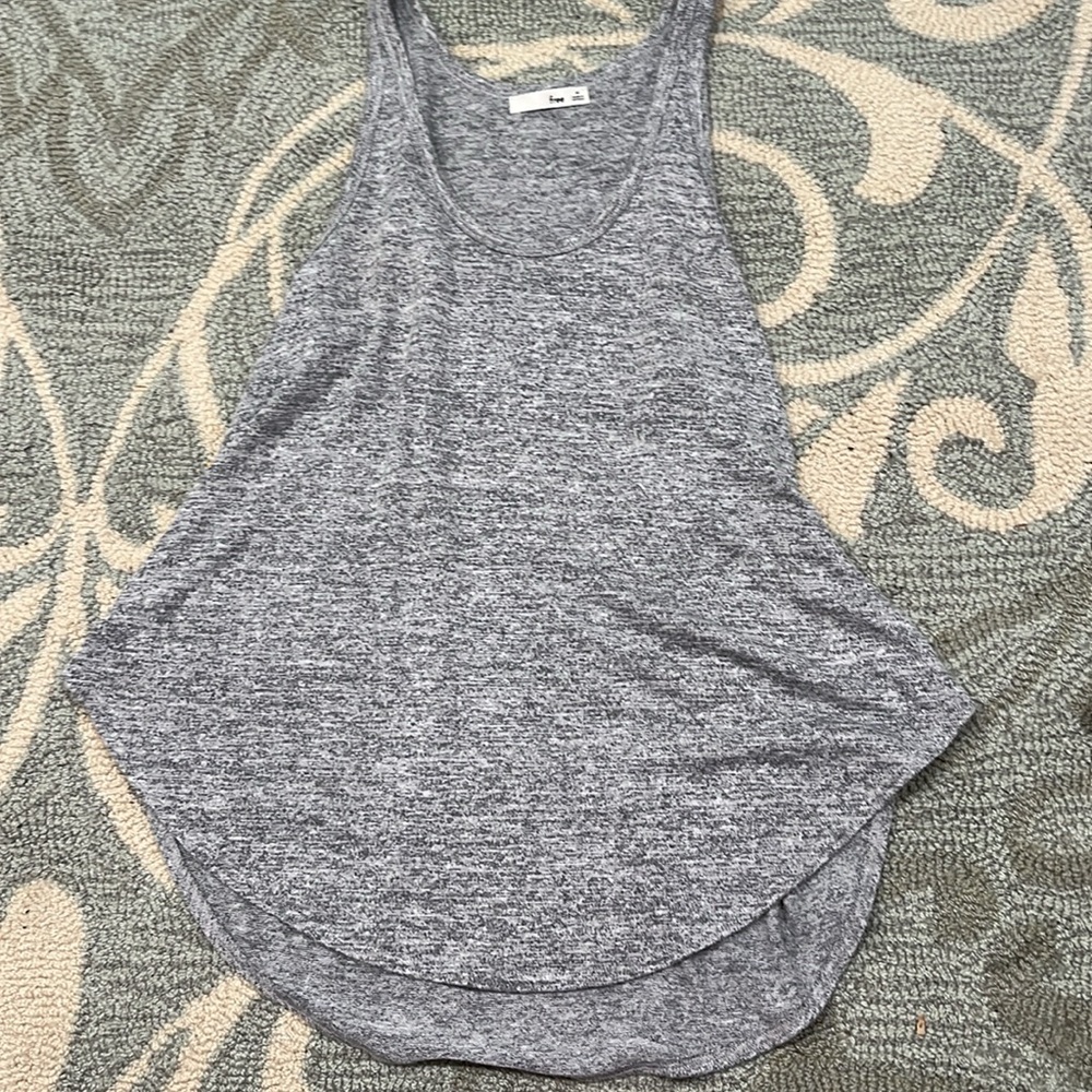 5 Wilfred Free Vonnahme Tanks - Picture 3 of 10